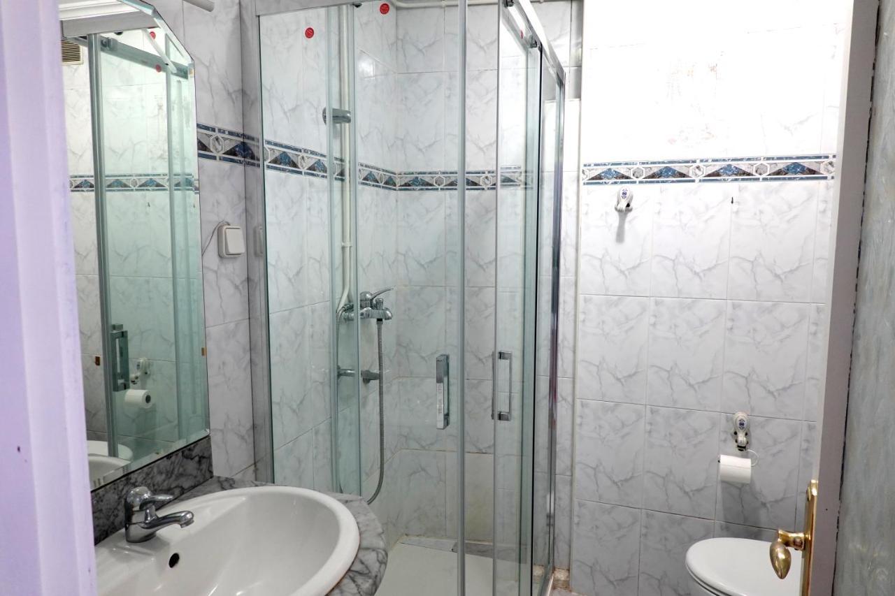 Piso con excelente ubicación Santander Exterior foto