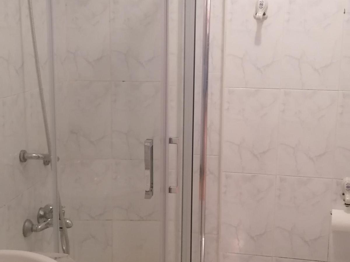 Piso con excelente ubicación Santander Exterior foto